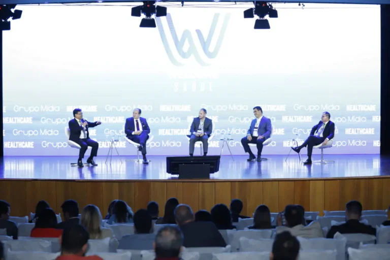 Presidente da ABRAIDI participa dos debates do Welcome Saúde em Brasília